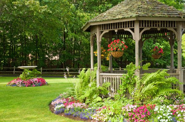 Backyard Landscaping Service in New Lenox